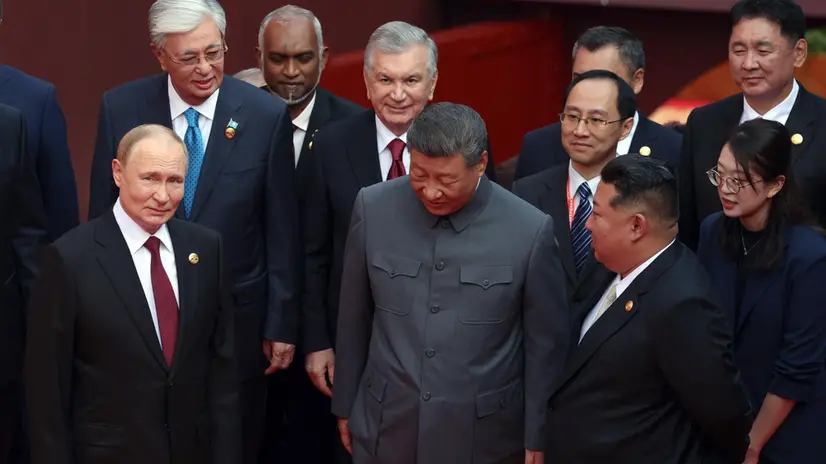 epa12347503 Russian President Vladimir Putin, Chinese President Xi Jinping, North Korean leader Kim Jong Un and heads of foreign delegations arrive to attend a military parade marking the 80th anniversary of victory in the Chinese People's War of Resistance against Japanese Aggression and the end of World War Two, in Tiananmen Square in Beijing, China, 03 September 2025. EPA/ALEXANDER KAZAKOV/SPUTNIK/KREMLIN POOL MANDATORY CREDIT