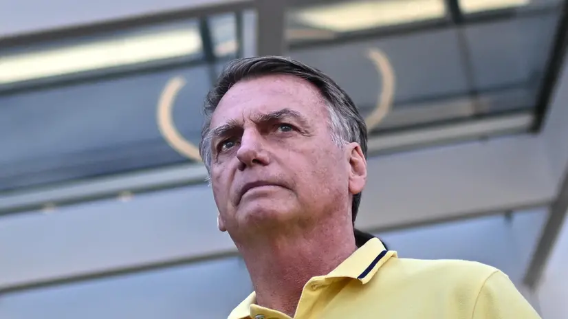 epa12305148 Former Brazilian president Jair Bolsonaro leaves a branch of the DF Star hospital services in Brasilia, Brazil, 16 August 2025. Bolsonaro, who is under house arrest while being tried for attempting a coup, left the residence where he is confined two weeks ago to undergo a series of medical examinations at a hospital, authorized by the Supreme Court. EPA/ANDRE BORGES