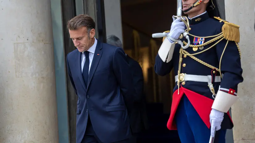 epa12351044 French President Emmanuel Macron prepares to welcome attendees of the coalition of volunteers' meeting at the Elysee Palace in Paris, France, 04 September 2025. EPA/CHRISTOPHE PETIT TESSON