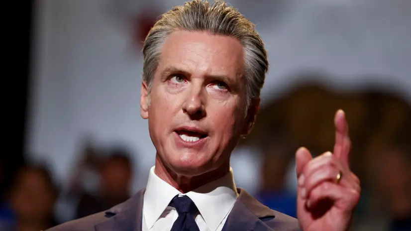 epa12301039 California Governor Gavin Newsom delivers remarks during a news conference to respond to the Trump administration's recent gerrymandering attempts, in Los Angeles, California, USA, 14 August 2025. Governor Newsom has called for a special election to allow for a new congressional map in California. EPA/CAROLINE BREHMAN