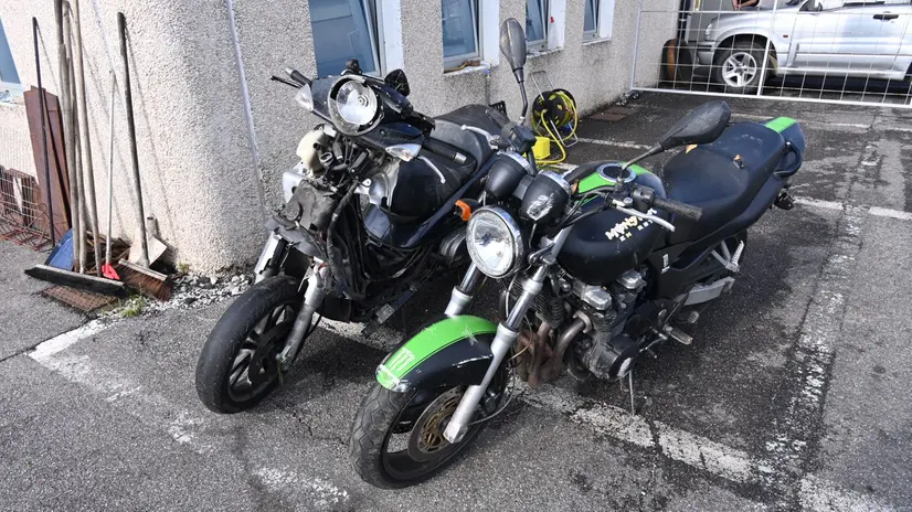 Le due moto coinvolte nell'incidente mortale a Cologne