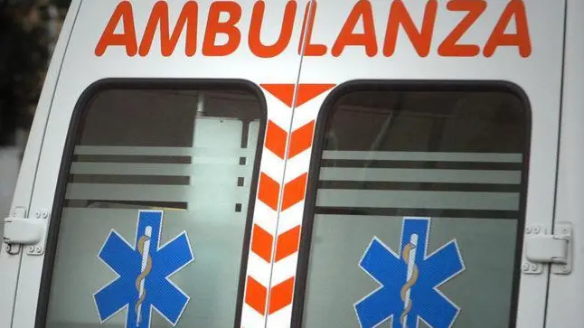 Un'ambulanza