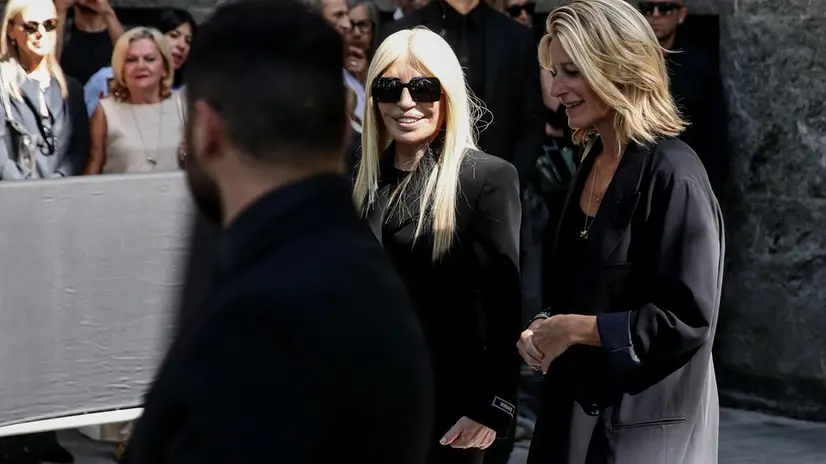 La camera ardente per l'ultimo saluto a Giorgio Armani