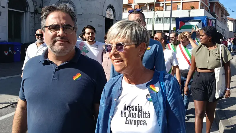 Anche i sindaci e altri amministratori locali hanno partecipato al Brescia Pride
