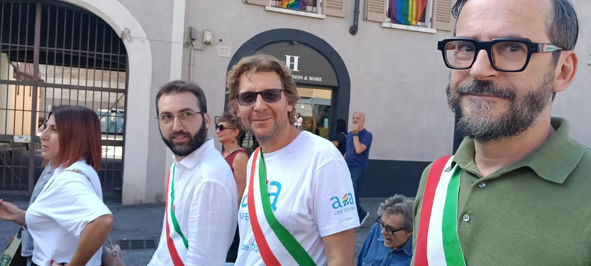 Anche i sindaci e altri amministratori locali hanno partecipato al Brescia Pride