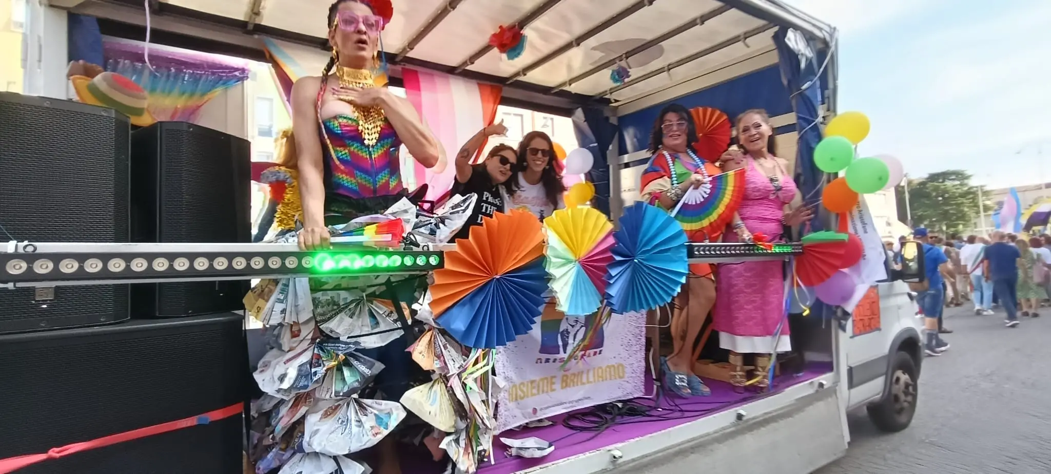 Anche i sindaci e altri amministratori locali hanno partecipato al Brescia Pride