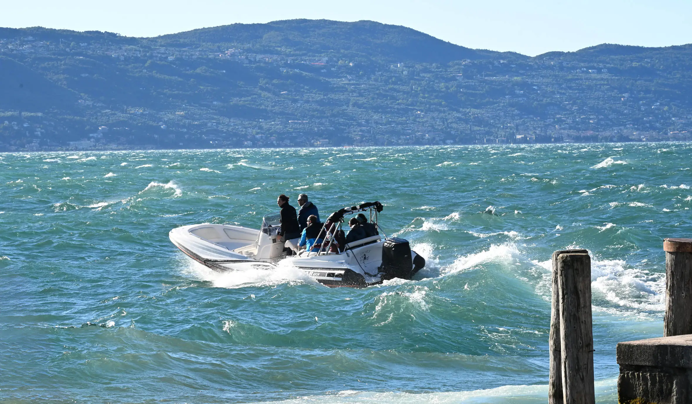 Centomiglia, partenza ritardata per il forte vento