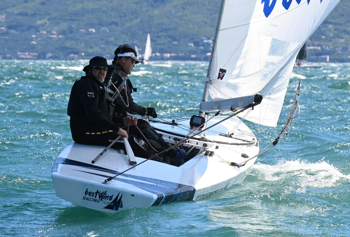 Le barca in gara sul lago di Garda