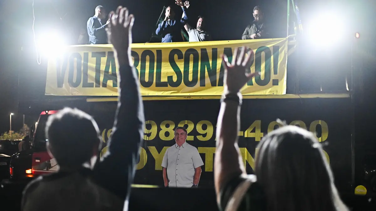 Sostenitori di Bolsonaro alla vigilia del processo - Ansa © www.giornaledibrescia.it