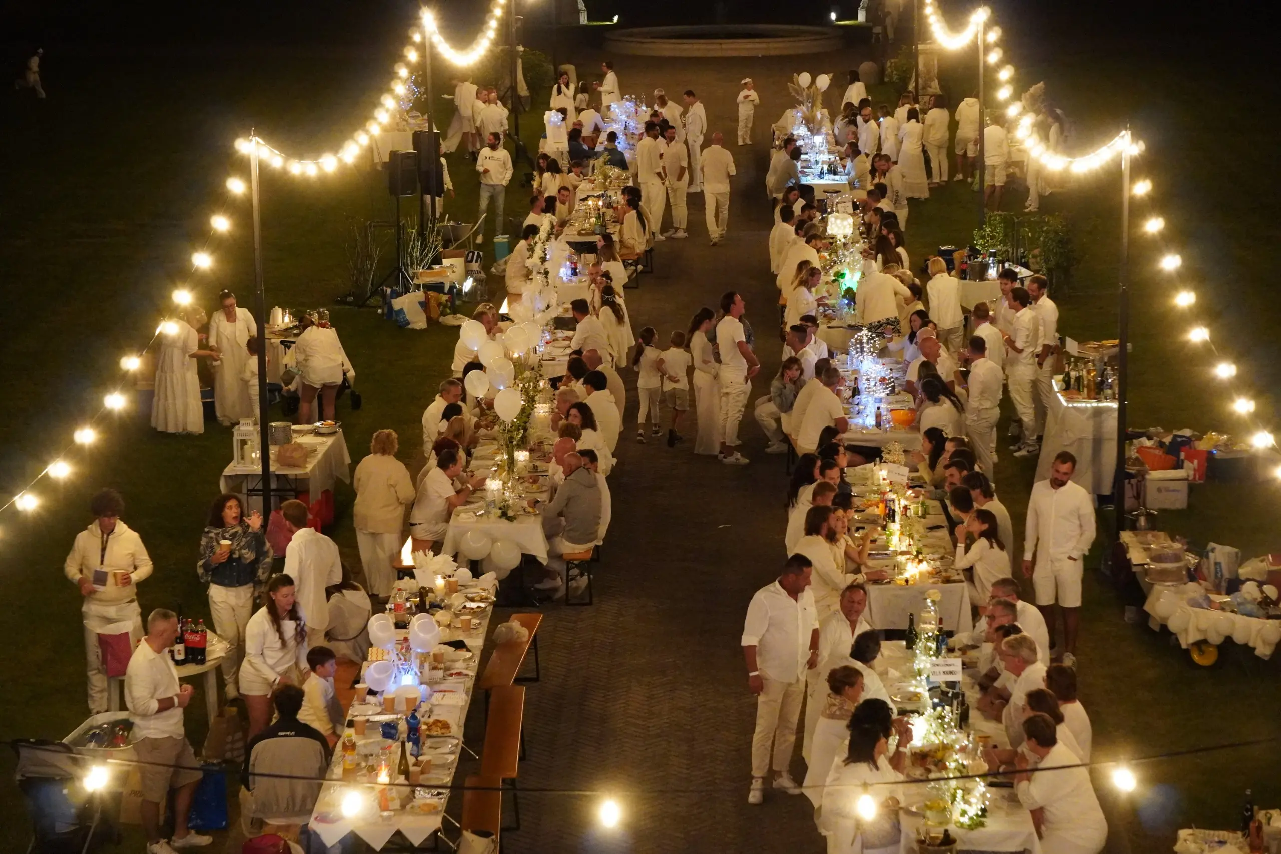 La cena in bianco di Lograto