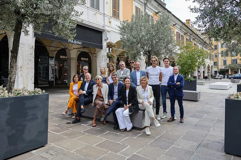 Le nuove sedute posizionata in corso Zanardelli e corso Palestro