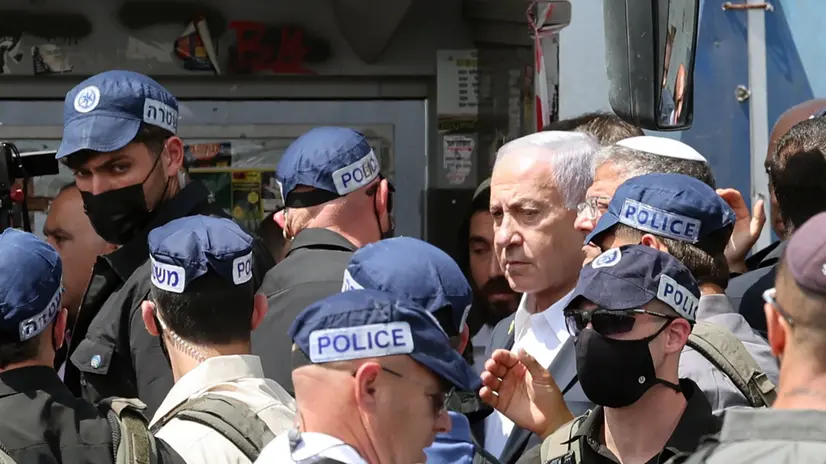 epa12361803 Israeli Prime Minister Benjamin Netanyahu visits the scene of a shooting incident in Jerusalem, 08 September 2025. At least five people were killed and several others injured by gunfire after a shooting incident at Ramot Junction in Jerusalem, according to Magen David Adom (MDA), Israel's national emergency services. EPA/ABIR SULTAN