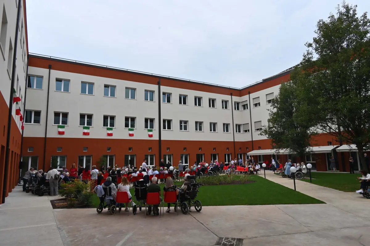 La presentazione dei lavori di riqualificazione delle Rsa Luzzago e Feroldi