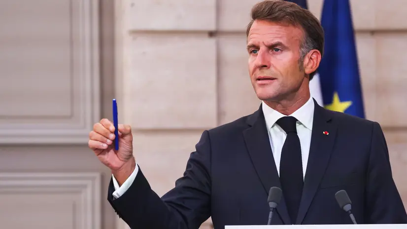 epa12351974 France's President Emmanuel Macron addresses a press conference following the Coalition of the Willing Summit, at the Elysee Palace in Paris, France, 04 September 2025. European leaders and Ukrainian President Volodymyr Zelensky met in Paris on 04 September 2025 in a renewed effort to pressure Russia's President Vladimir Putin after he vowed that Russia will continue fighting in Ukraine if no peace deal is reached. EPA/LUDOVIC MARIN / POOL MAXPPP OUT