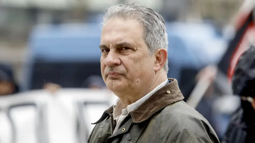 Il fondatore Roberto Fiore al comizio di Forza Nuova in piazza Duca D’Aosta a Milano, 22 marzo 2025. ANSA/MOURAD BALTI TOUATI