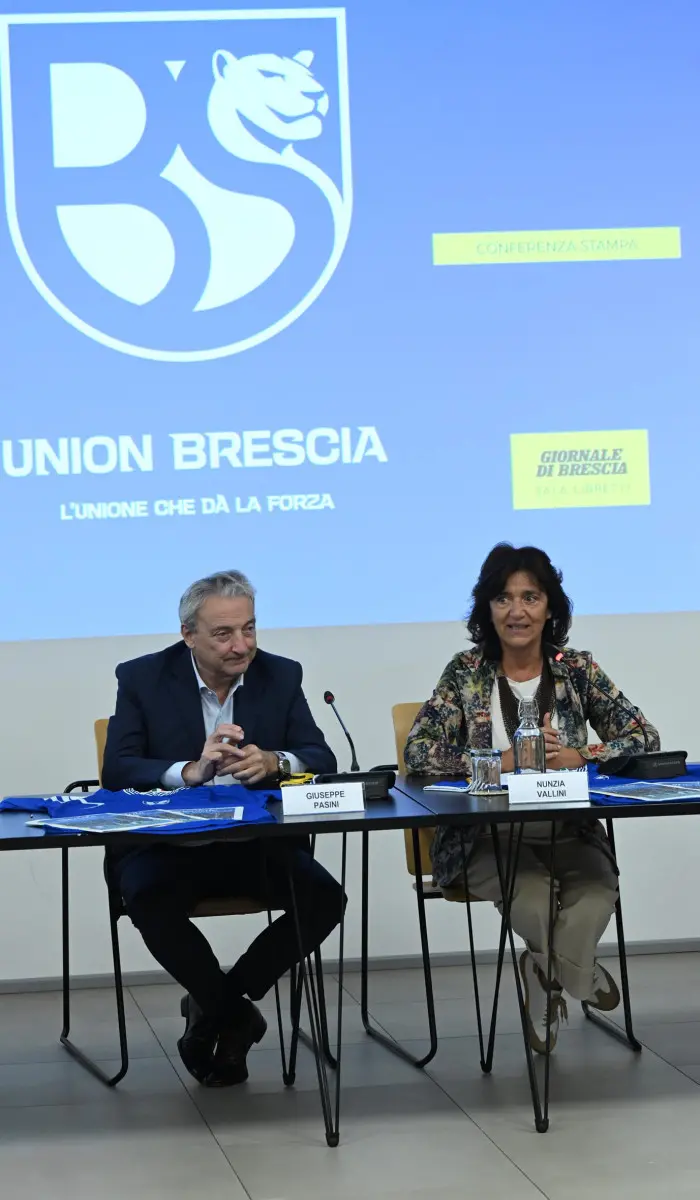 SPORT SALA LIBRETTI INCONTRO CON GIUSEPPE PASINI UNION BRESCIA NELLA FOTO MOMENTI DELL'INCONTRO GIUSEPPE PASINI NUNZIA VALLINI 10/09/2025 newreporter©favretto