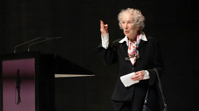 La scrittrice Margaret Atwood - Foto Ansa © www.giornaledibrescia.it