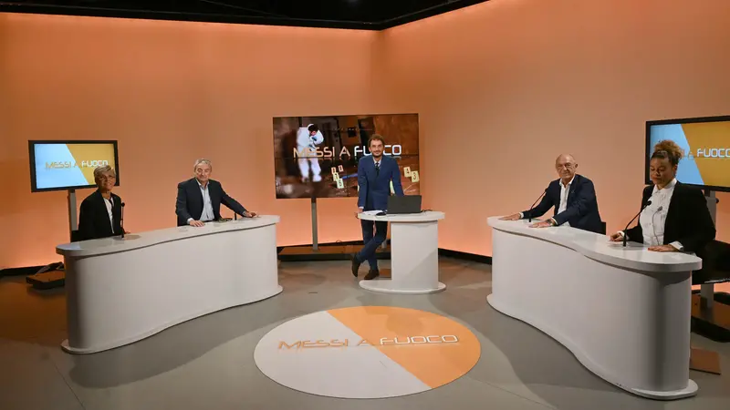Nello studio di Messi a fuoco: da sinistra Castelletti, Pasini, Cittadini, Rosini e Bariselli - Foto New Reporter Favretto © www.giornaledibrescia.it