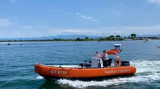 Un natante della Guardia costiera