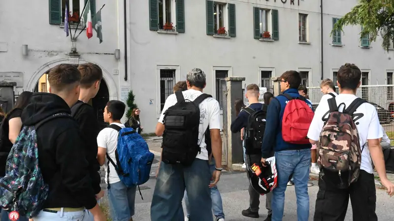 Scuola, il primo giorno all'istituto Pastori