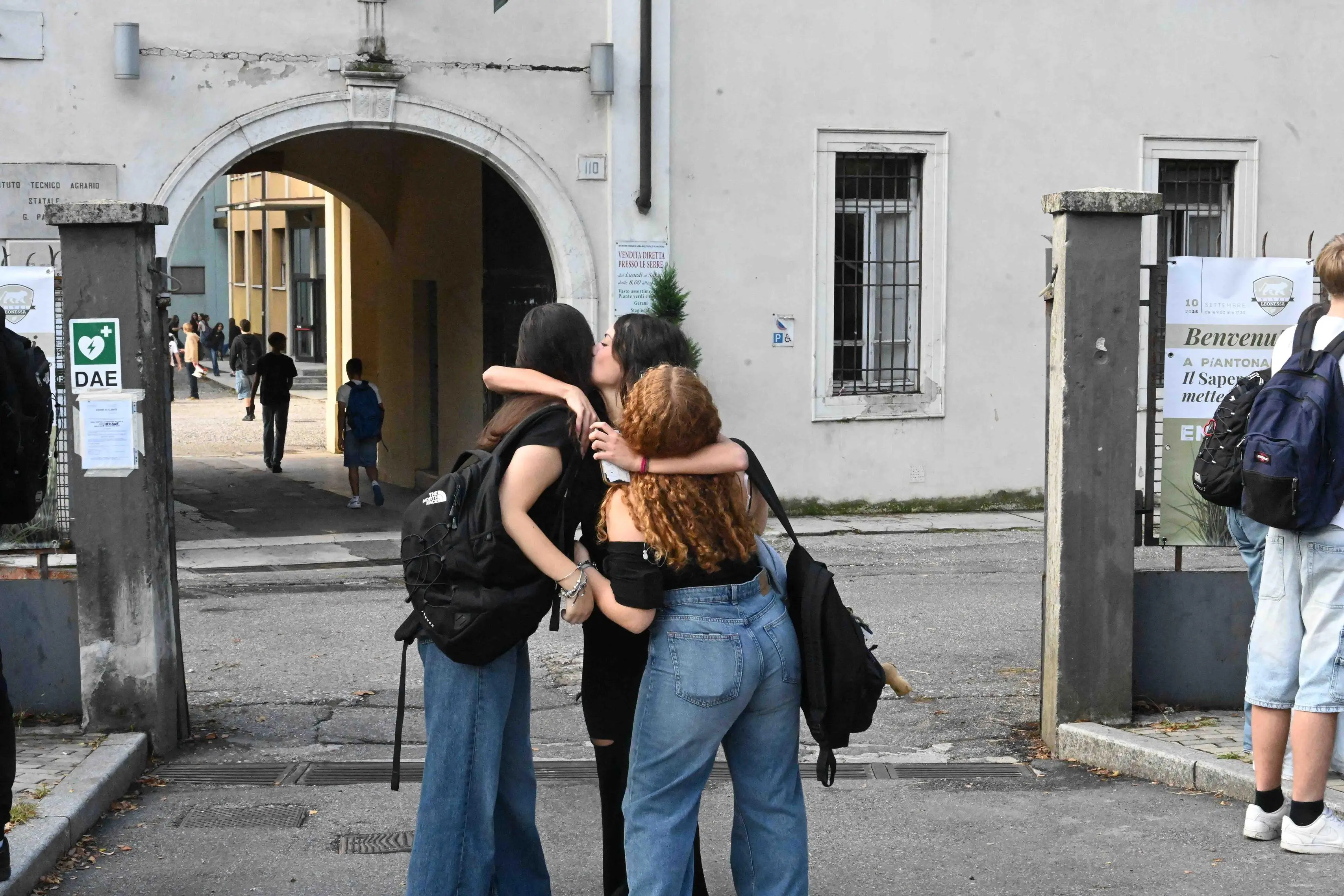 Scuola, il primo giorno all'istituto Pastori