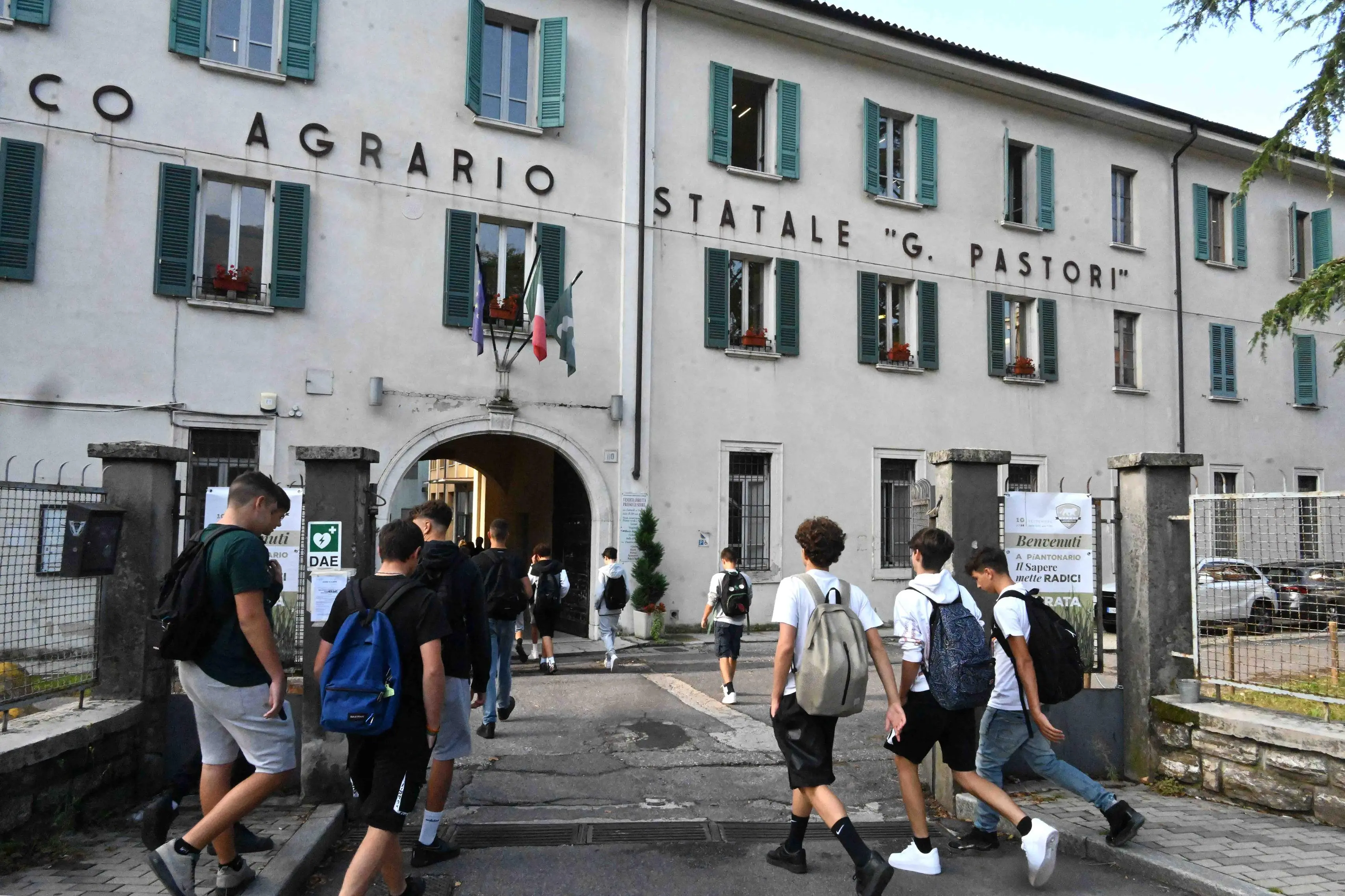 Scuola, il primo giorno all'istituto Pastori