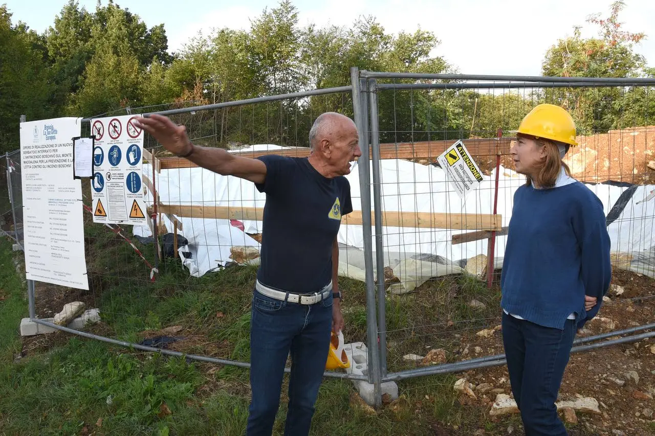 I lavori per la nuova vasca antincendio in Maddalena