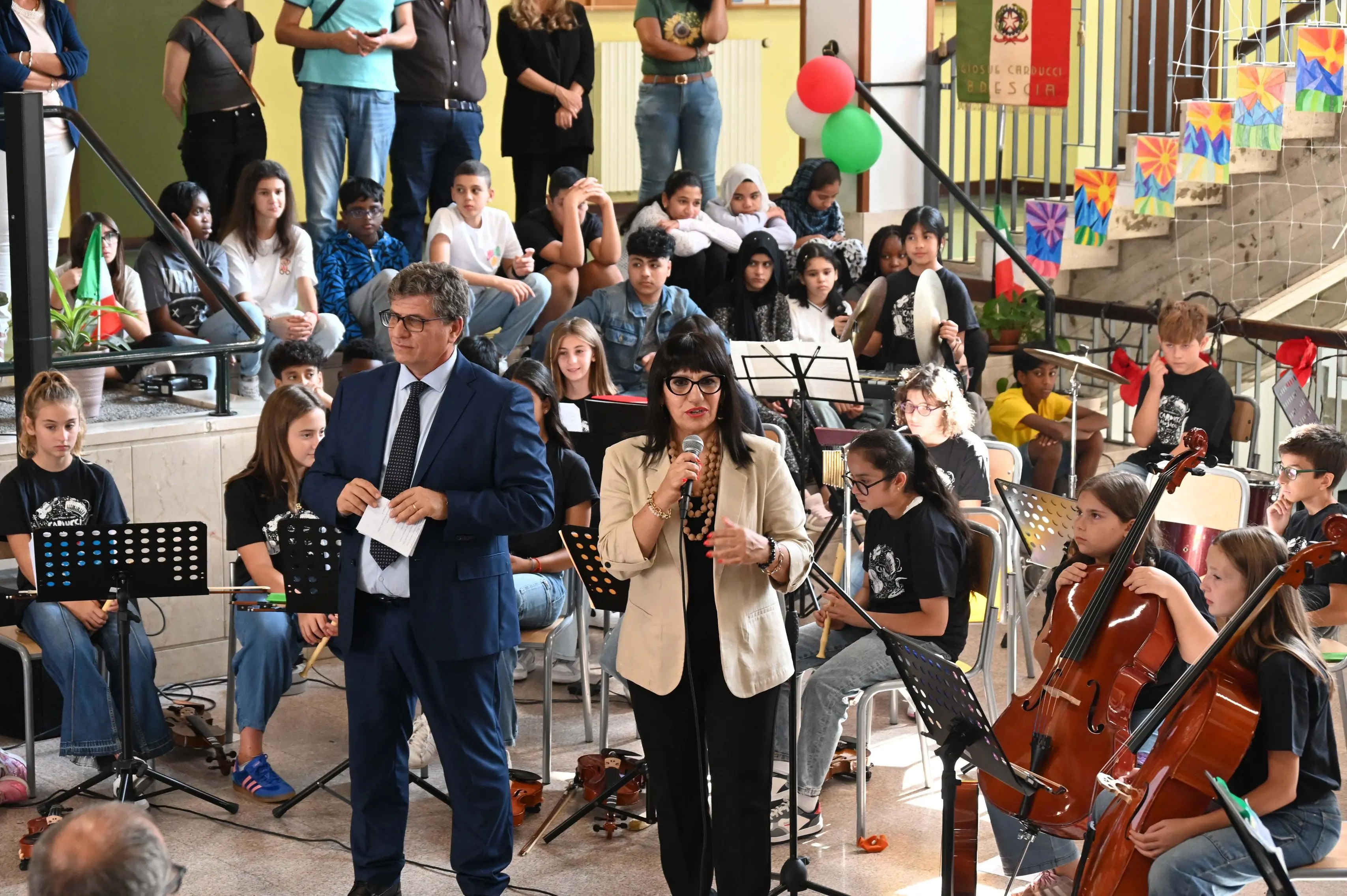 Il primo giorno di scuola all'istituto comprensivo di viale Piave a Brescia
