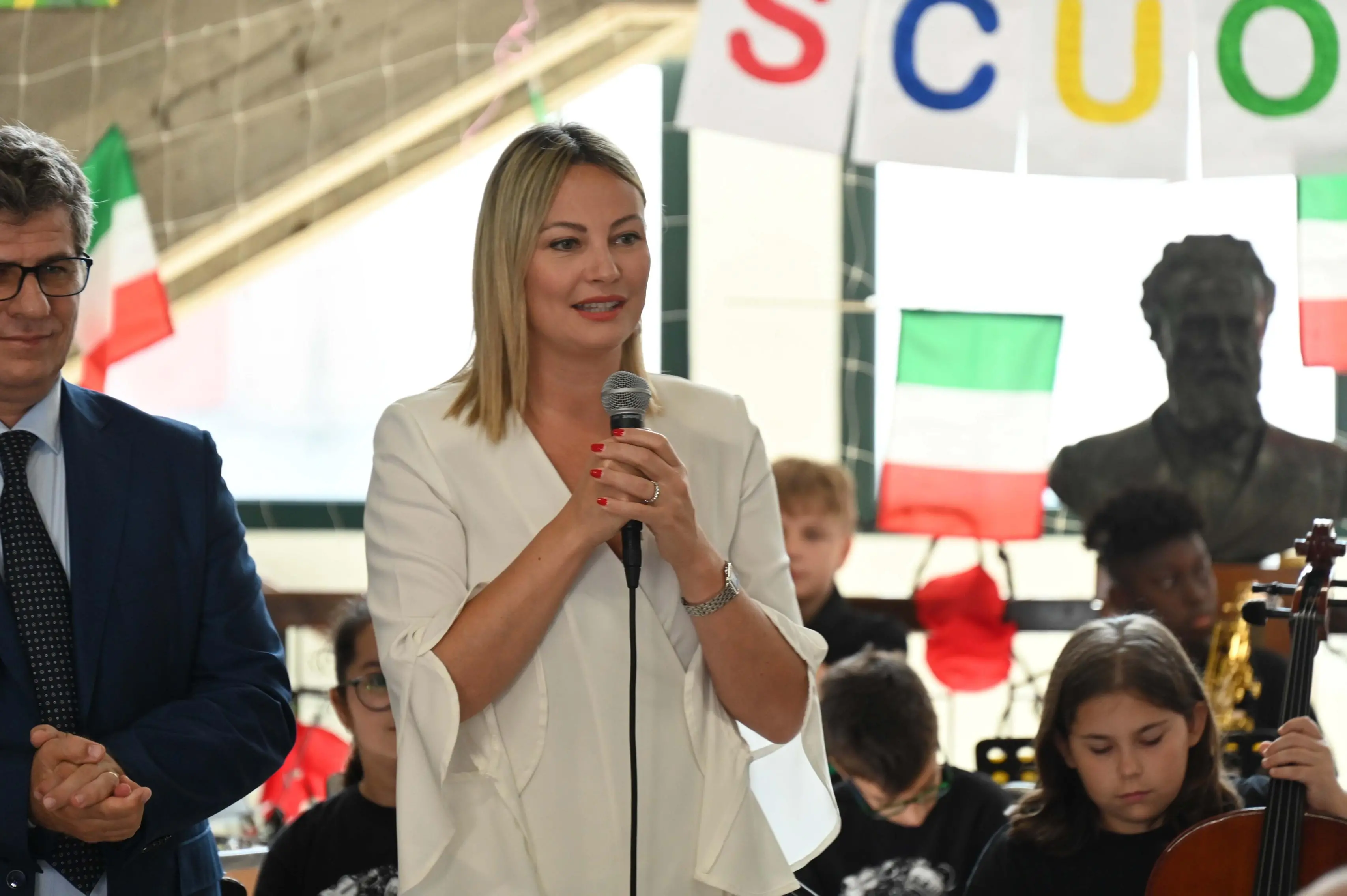 Il primo giorno di scuola all'istituto comprensivo di viale Piave a Brescia