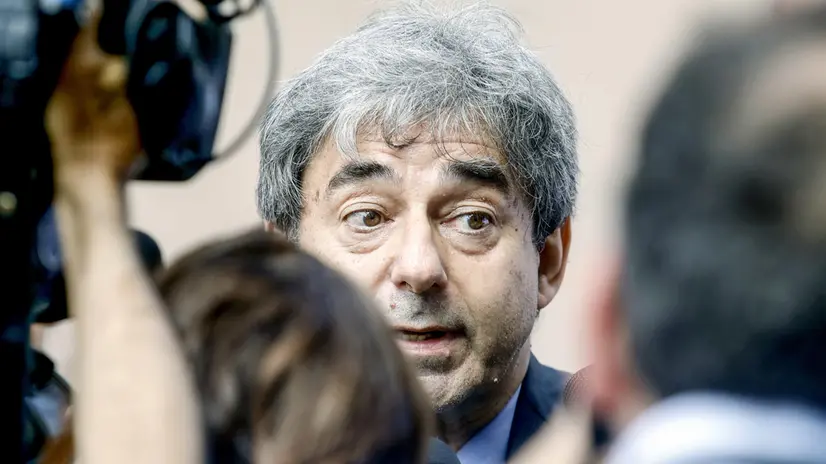 Cesare Parodi, presidente Anm, partecipa alla protesta di Anm contro la riforma Nordio davanti all’ingresso di Palazzo di Giustizia a Milano, 10 giugno 2025. ANSA/MOURAD BALTI TOUATI