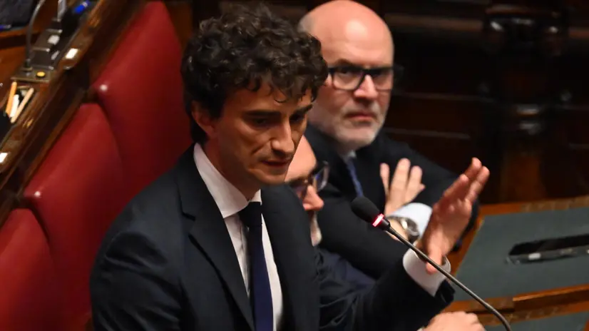La dichiarazione di voto di Galeazzo Bignami, alla replica della presidente del Consiglio dei Ministri, Giorgia Meloni, alle sue comunicazioni ai deputati in vista della riunione del Consiglio europeo del 26 e 27 giugno, Roma 23 giugno 2025. ANSA/MAURIZIO BRAMBATTI