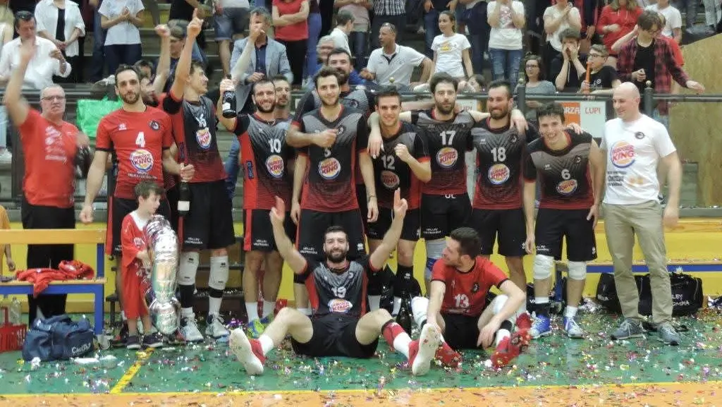 La festa per la promozione in B del 2018 - © www.giornaledibrescia.it