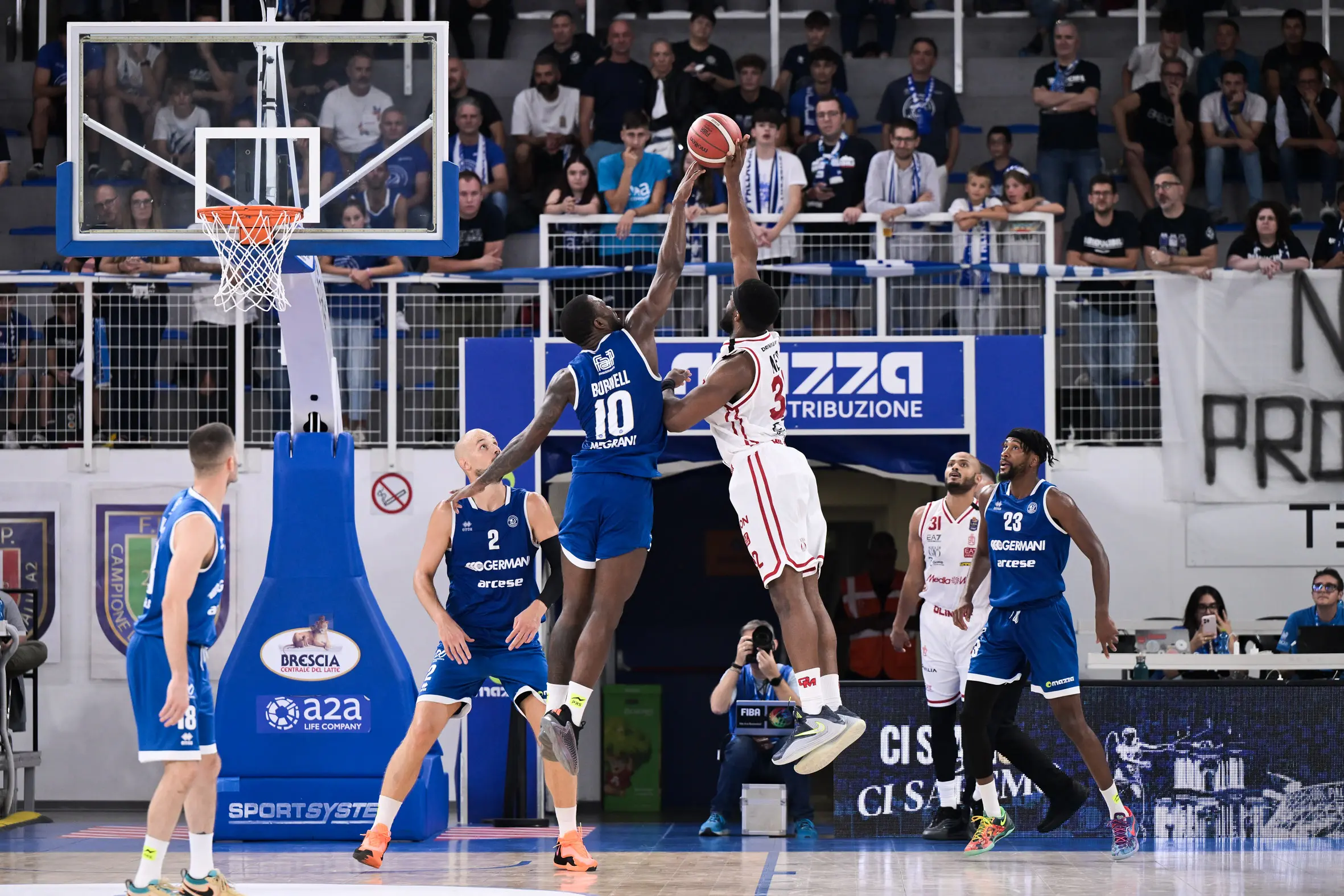 Trofeo Ferrari, gli scatti di Germani-Olimpia Milano