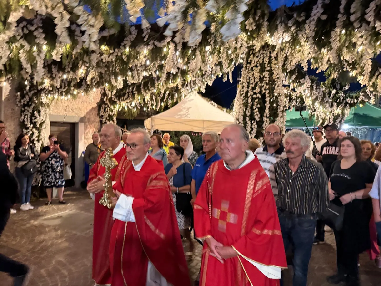 La celebrazione religiosa per la festa di Santa Croce