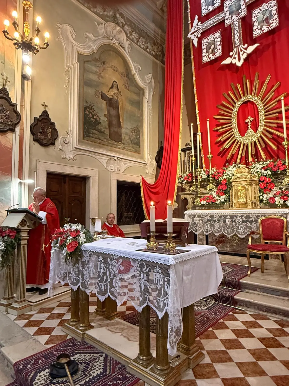 La celebrazione religiosa per la festa di Santa Croce