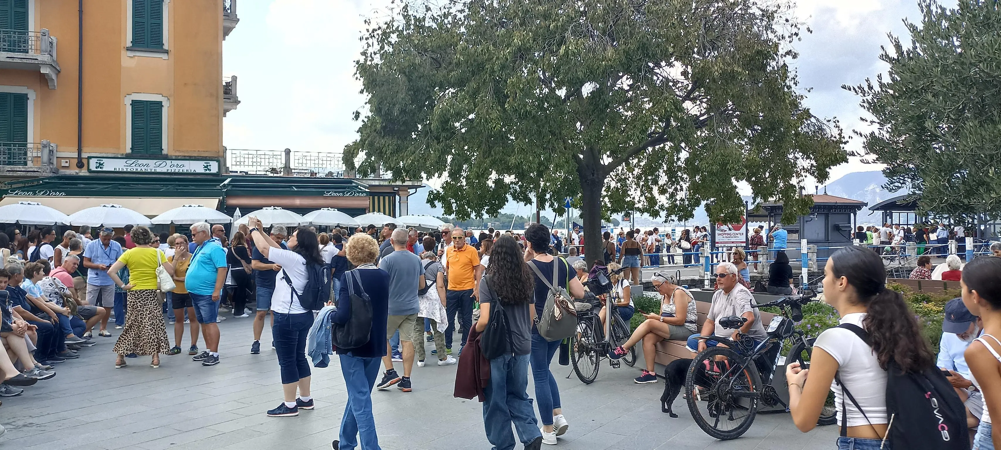 L'ultimo giorno della Festa dei Fiori 2025 a Montisola