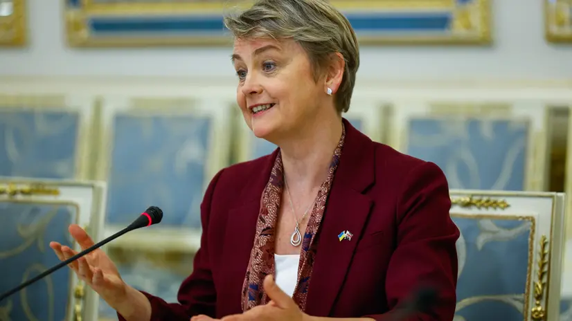 epa12371294 British Foreign Secretary Yvette Cooper attends a meeting with Ukrainian President Volodymyr Zelensky (not pictured) in Kyiv, Ukraine, 12 September 2025, amid the ongoing Russian invasion. EPA/VALENTYN OGIRENKO / POOL