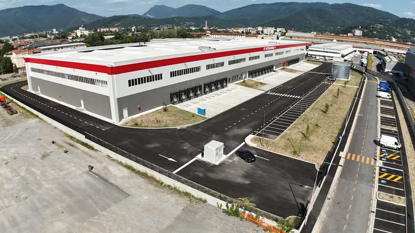 Il nuovo magazzino di Mondo Convenienza