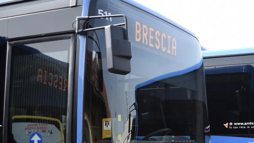 Due pullman del Tpl - © www.giornaledibrescia.it