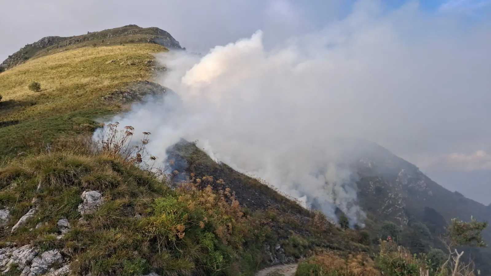 L'incendio in Valtrompia