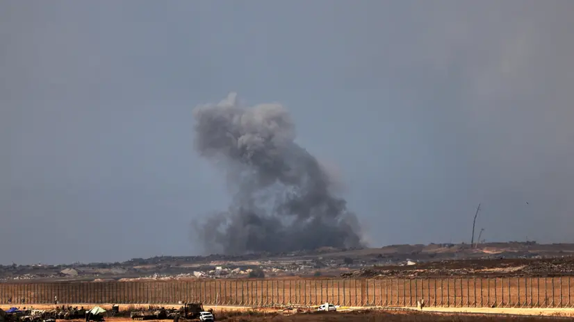 epa12381703 Smoke rises after an Israeli airstrike on the outskirts of Gaza City, as seen from an undisclosed location on the Israeli side of the border, 16 September 2025. Israeli Prime Minister Benjamin Netanyahu confirmed during a court appearance that the Israeli military has begun a major operation in Gaza City. More than 64,800 people have been killed in the Gaza Strip since October 2023, according to the Palestinian Ministry of Health. EPA/ATEF SAFADI