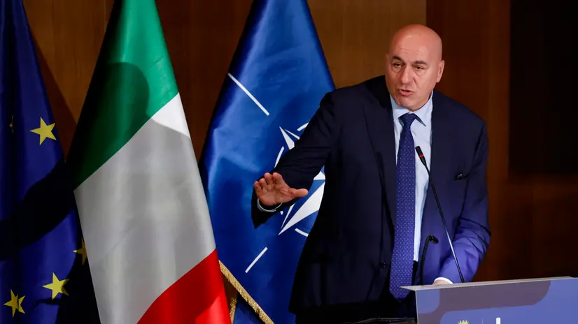 epa12382042 Italian Defence Minister Guido Crosetto speaks during the Defence Procurement Forum 'The national perspective for European Defence' in Rome, Italy, 16 September 2025. EPA/FABIO FRUSTACI