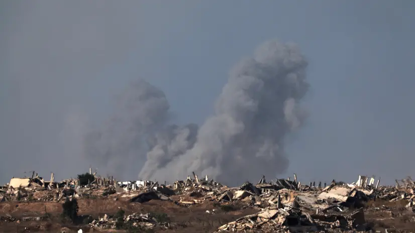 epa12380533 Smoke rises as a result of an Israeli airstrike on the outskirts of Gaza City as seen from the Israeli side of the border, 15 September 2025. More than 64,900 Palestinians have been killed in the Gaza Strip since October 2023, according to the Palestinian Ministry of Health. EPA/ATEF SAFADI