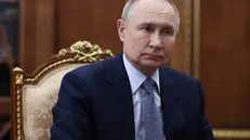 epa12226990 Russian President Vladimir Putin speaks with RusHydro General Director Viktor Khmarin during their meeting at the Kremlin in Moscow, Russia, 09 July 2025. EPA/MIKHAIL METZEL / SPUTNIK / KREMLIN POOL MANDATORY CREDIT
