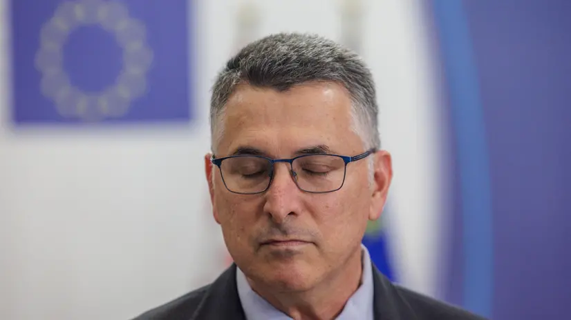epa12237891 Israeli Foreign Minister Gideon Sa'ar reacts as he arrives for a meeting of Palestinian and Israeli foreign ministers on the sidelines of the EU-Southern Neighbourhood Ministerial Meeting at the EU Council in Brussels, Belgium, 14 July 2025. EPA/OLIVIER MATTHYS