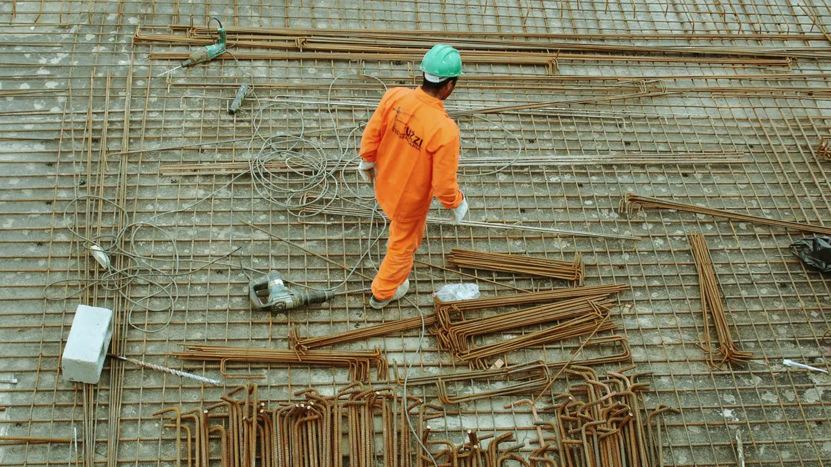 Sicurezza sul lavoro, calano i morti nel 2025