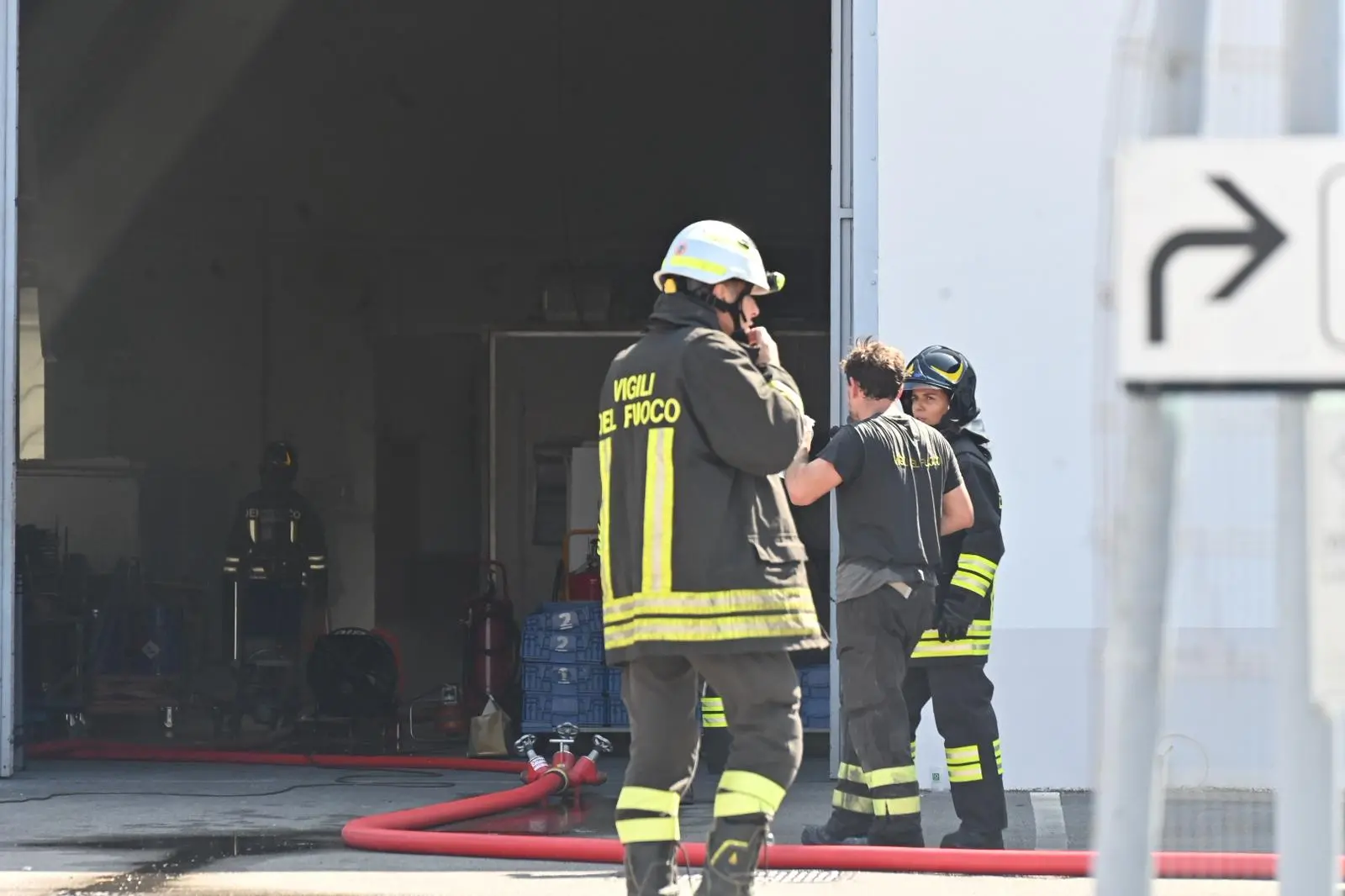 L'intervento dei Vigili del fuoco all'azienda Baumann