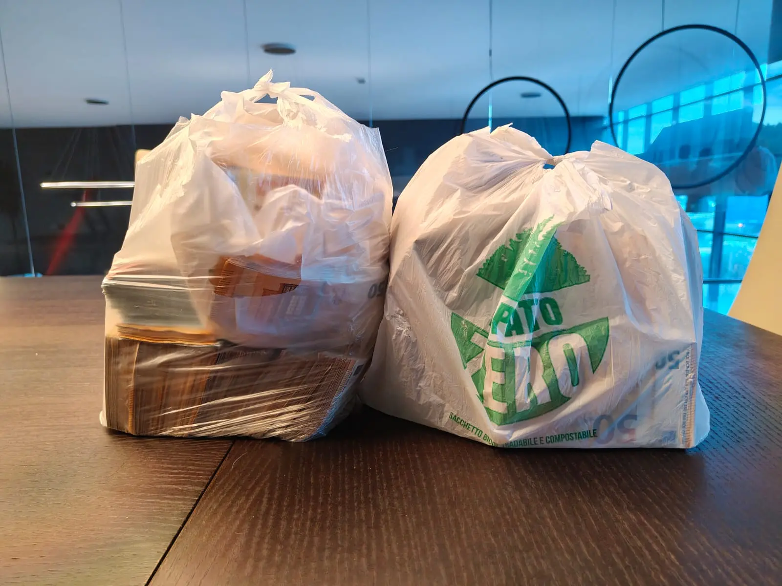 I soldi nascosti anche nei doppifondi delle mensole