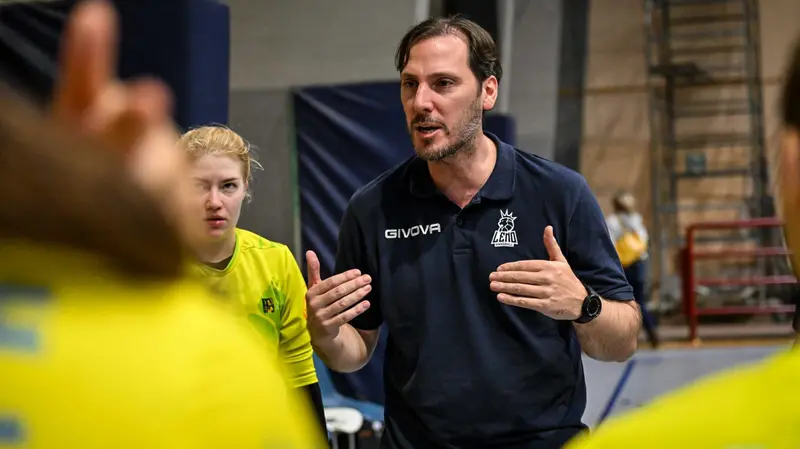 Oltre ad aver allenato, Carlos Britos ha anche giocato in Italia - © www.giornaledibrescia.it