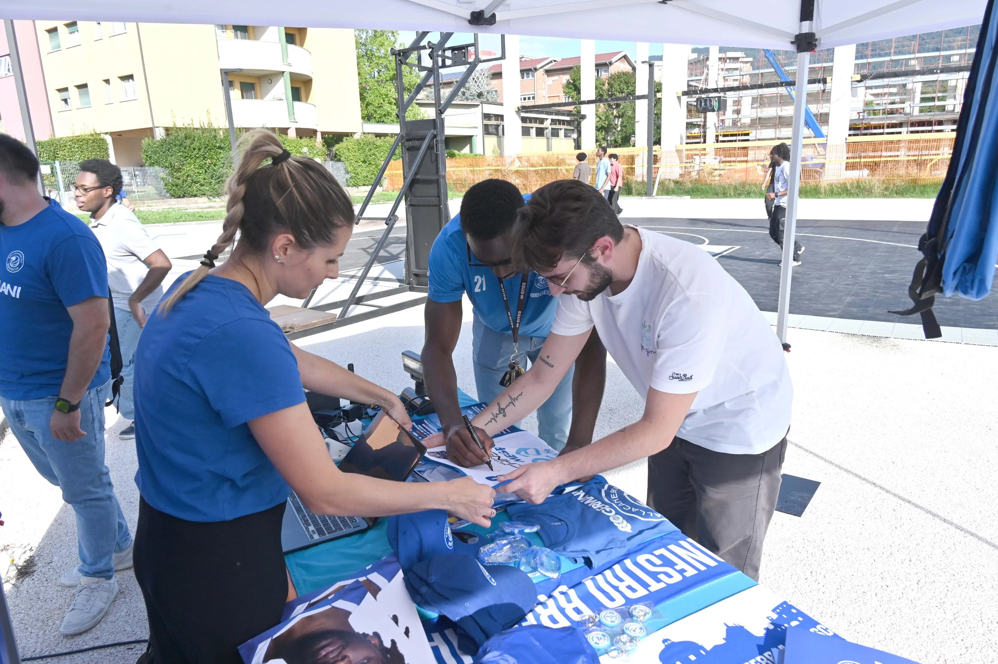 In via Branze l'UniBs Street Party